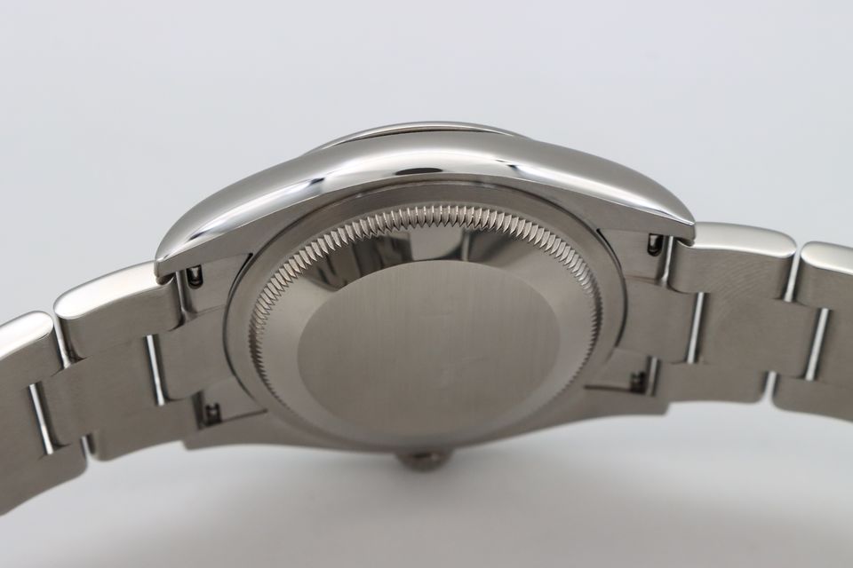 Rolex Oyster Perpetual 126000 Image 2